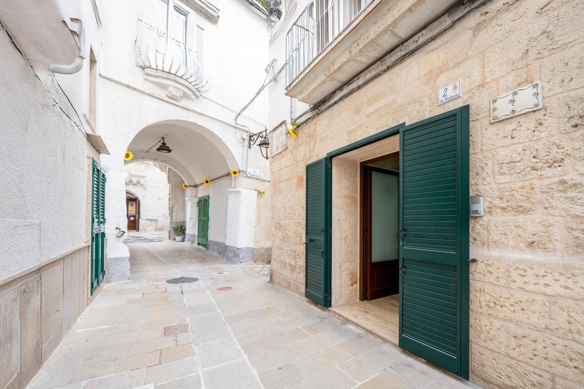 Apartamento Casa Sardella, In Pieno Centro Storico A 300 Mt Dal Mare Monopoli Exterior foto