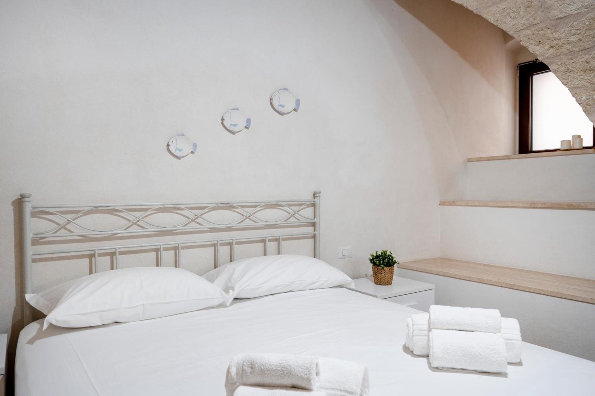 Apartamento Casa Sardella, In Pieno Centro Storico A 300 Mt Dal Mare Monopoli Exterior foto